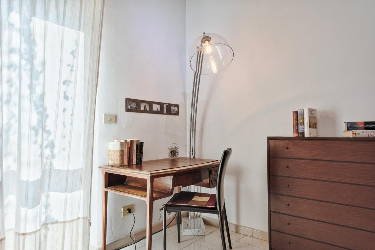 Central Apartment Turin Bagian luar foto