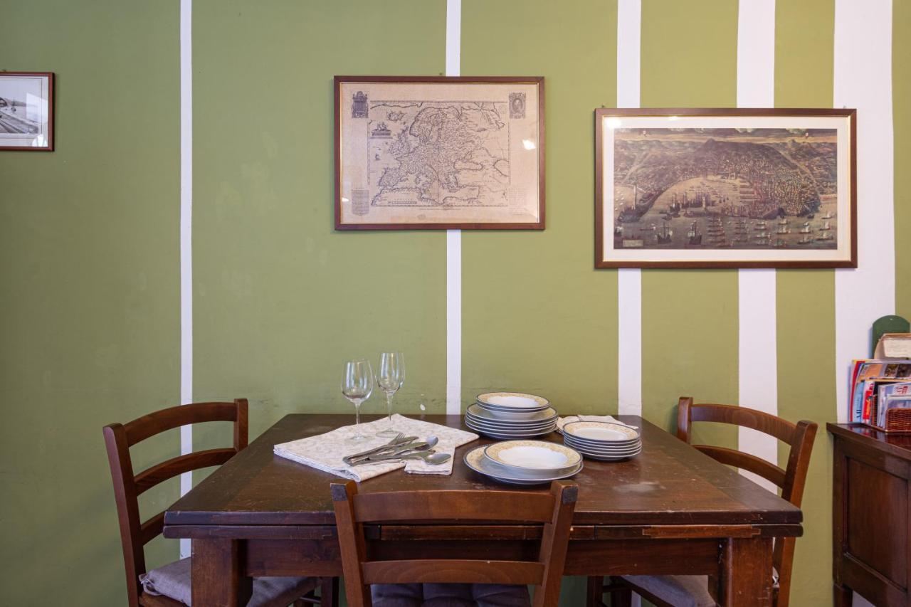 Central Apartment Turin Bagian luar foto