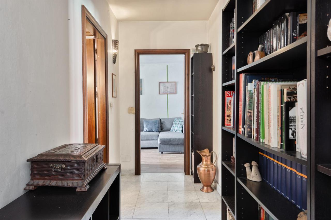 Central Apartment Turin Bagian luar foto